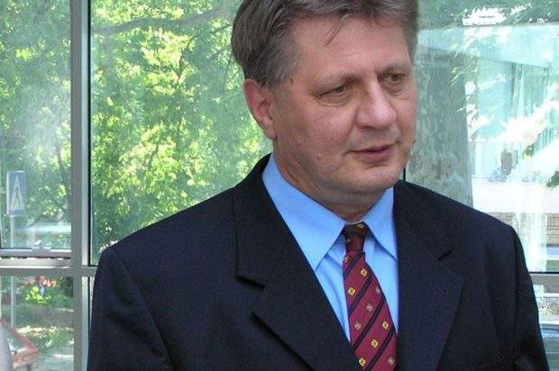 sadik b1.jpg - Prof. dr. Sadik Bahtić: Kako tehnološke promjene utječu na ekonomski razvoj?